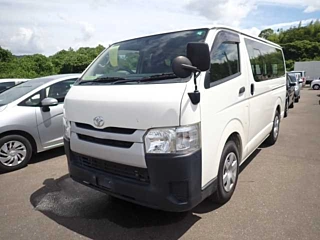 TOYOTA HIACE VAN 2017