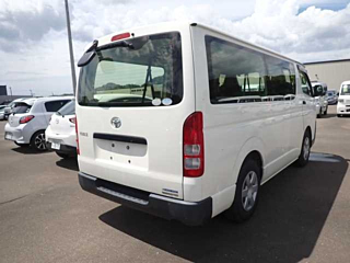 TOYOTA HIACE VAN 2017