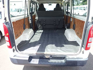 TOYOTA HIACE VAN 2017