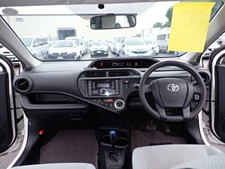TOYOTA AQUA 2015