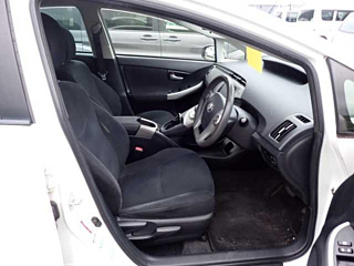 TOYOTA PRIUS 2014