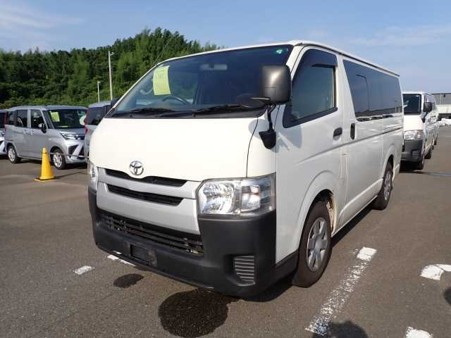 TOYOTA HIACE VAN 2017