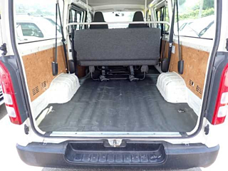 TOYOTA HIACE VAN 2017