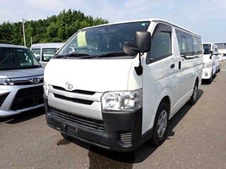 TOYOTA HIACE VAN 2017