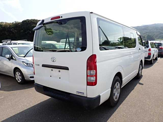 TOYOTA HIACE VAN 2017
