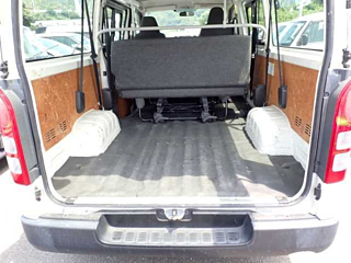 TOYOTA HIACE VAN 2017