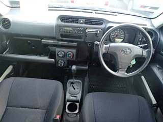 TOYOTA SUCCEED 2018