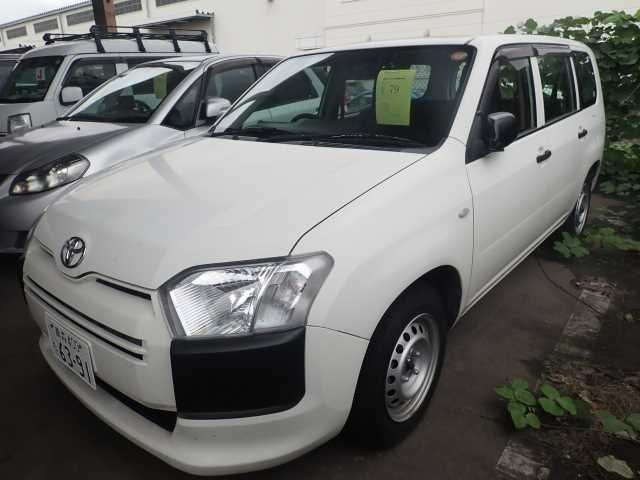 TOYOTA PROBOX 2018