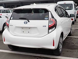 TOYOTA AQUA 2020