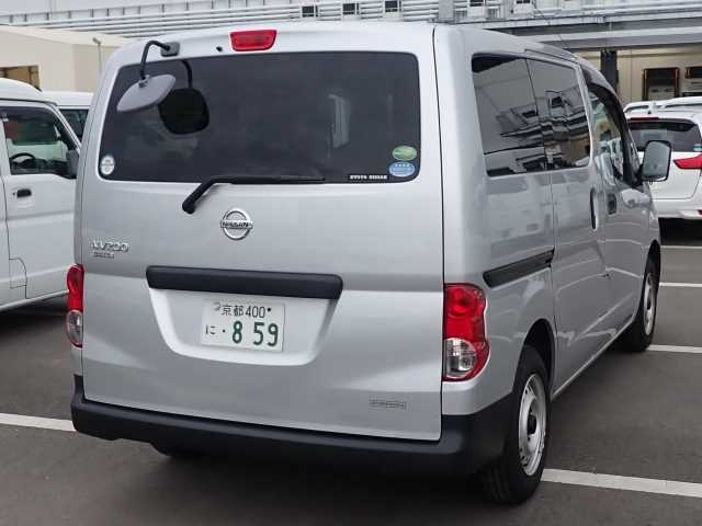 NISSAN NV200 2014