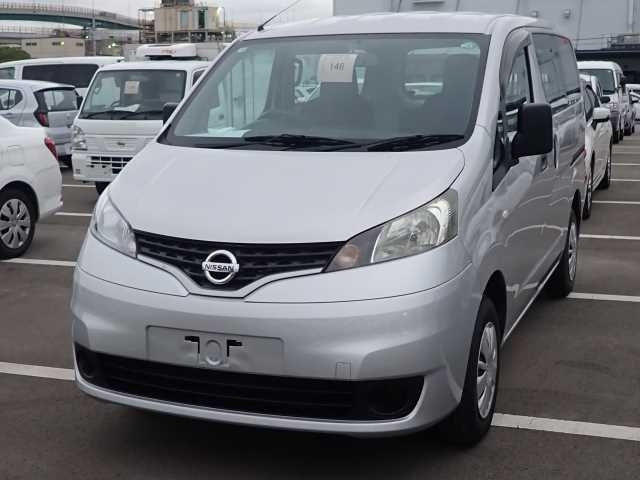 NISSAN NV200 2019