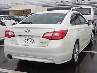 SUBARU LEGACY B4 2017