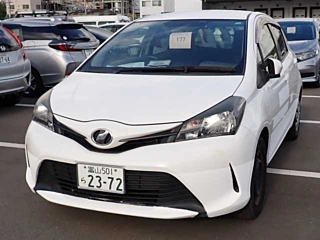 TOYOTA VITZ 2015