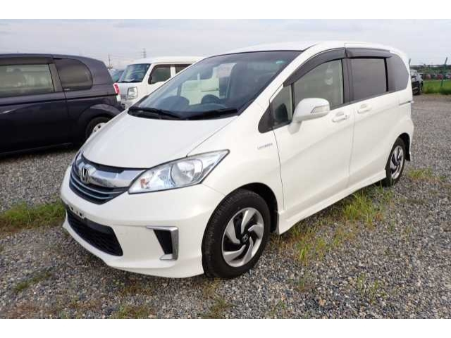 HONDA FREED 2016