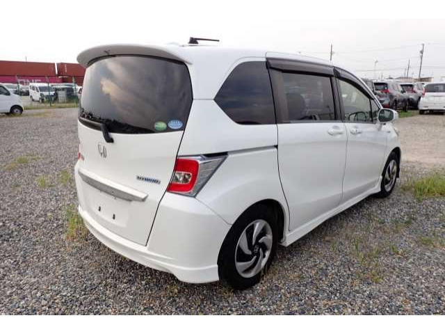 HONDA FREED 2016
