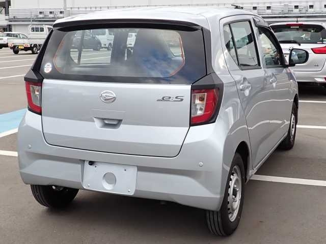 DAIHATSU MIRA E S 2023