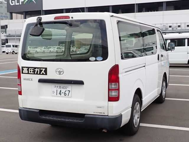 TOYOTA HIACE VAN 2012