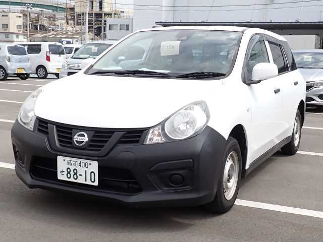 NISSAN AD 2018
