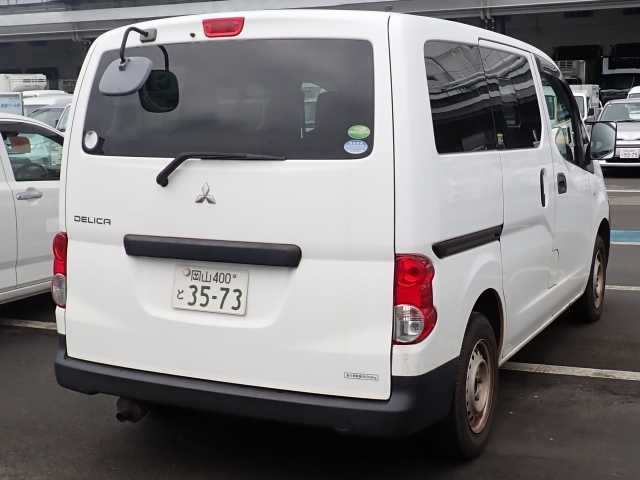 MITSUBISHI DELICA 2016