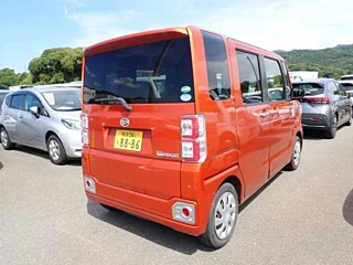 DAIHATSU WAKE 2016