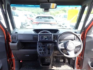DAIHATSU WAKE 2016
