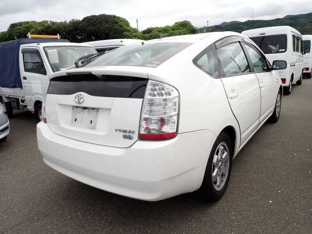 TOYOTA PRIUS 2010