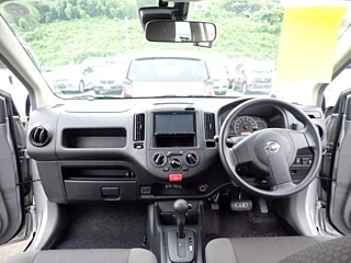 NISSAN AD 2020