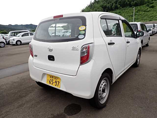 DAIHATSU MIRA E S 2012