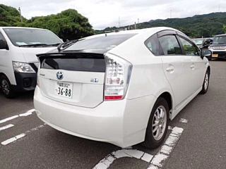 TOYOTA PRIUS 2010