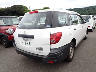 NISSAN AD 2010