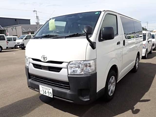 TOYOTA HIACE VAN 2020