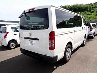 TOYOTA HIACE VAN 2020