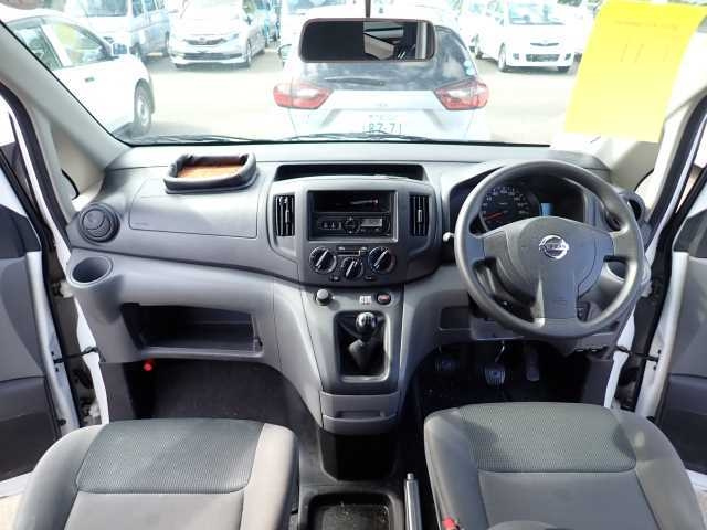 NISSAN NV200 2016