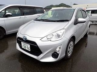 TOYOTA AQUA 2016