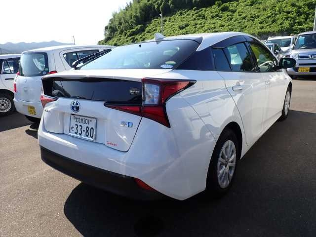 TOYOTA PRIUS 2019