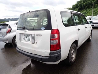TOYOTA SUCCEED 2013
