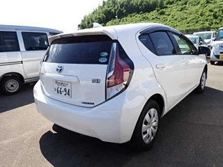 TOYOTA AQUA 2016