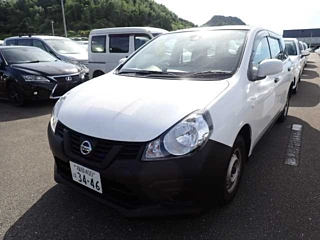 NISSAN AD 2018