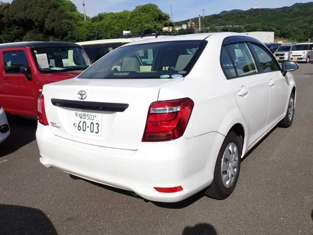 TOYOTA COROLLA AXIO 2016