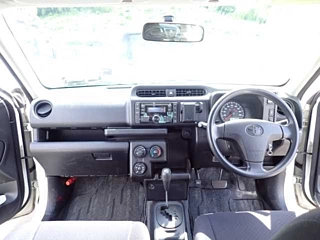 TOYOTA SUCCEED 2016
