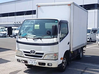 TOYOTA DYNA 2013
