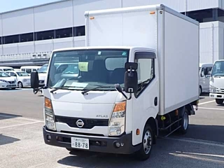 NISSAN ATLAS 2010