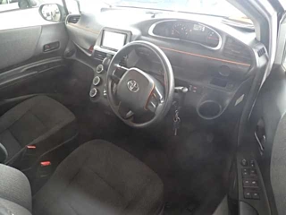 TOYOTA SIENTA 2019
