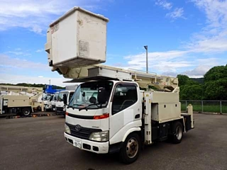 TOYOTA DYNA 2009