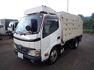 TOYOTA DYNA 2010