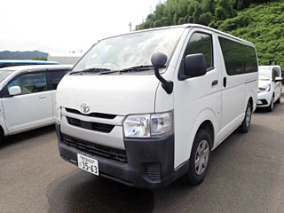 TOYOTA HIACE VAN 2020