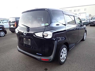 TOYOTA SIENTA 2016