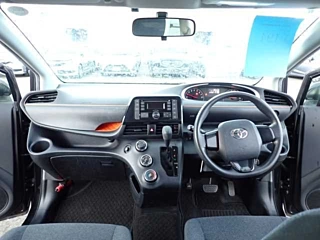 TOYOTA SIENTA 2016
