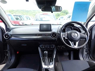 MAZDA DEMIO 2016