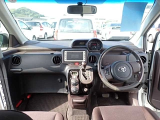 TOYOTA SPADE 2012